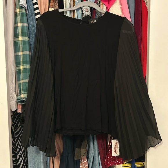 W5 Tops - W5 Women’s Black Pleated Sleeve Blouse